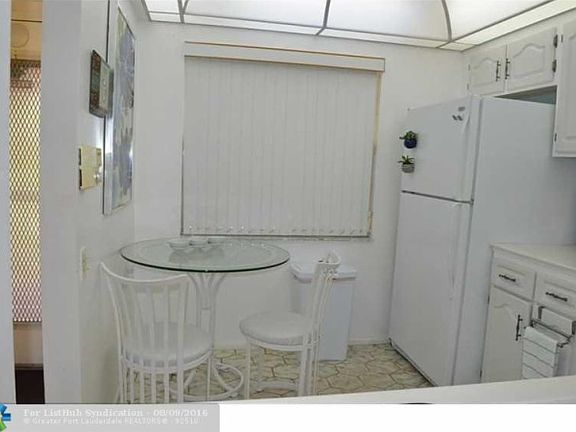 3rd image of 1203 Bahama Bnd APT B2