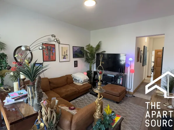 1634 N Whipple St #T, Chicago, IL 60647