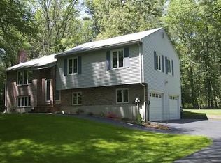 8 Rust Ln, North Reading, MA 01864