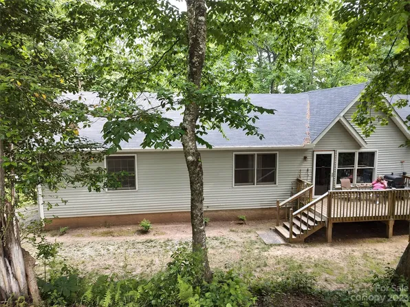 651 Cemetery Rd, Pisgah Forest, NC 28768