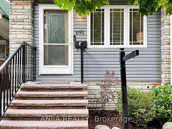2nd image of 691 Greenwood Ave
