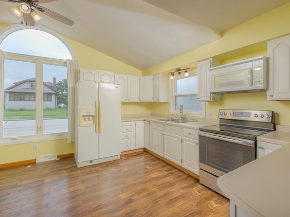 228 W Franklin St