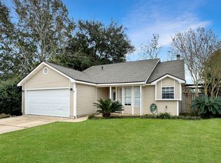 430 Apple Dr, Crestview, FL 32536