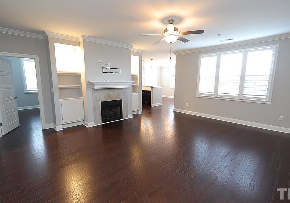 1st image of 1012 Waterford Lake Dr #1012