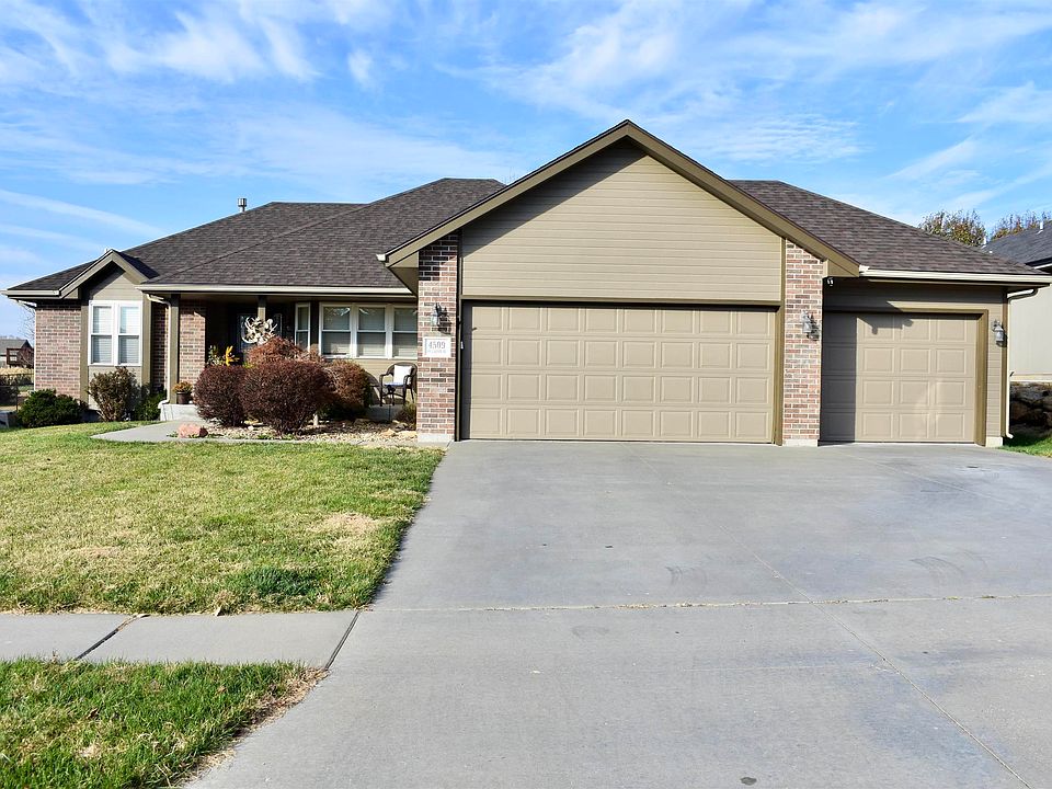 4509 SW Lakeside Dr, Topeka, KS 66610 Zillow