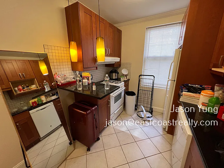 31 Queensberry St #259 — Photo 11