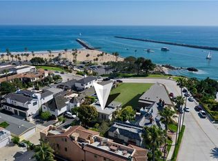 2811 Ocean Ln, Corona Del Mar, CA 92625