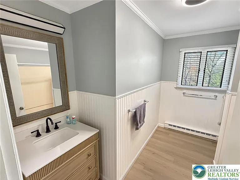 308 Hemlock Ln — Photo 17