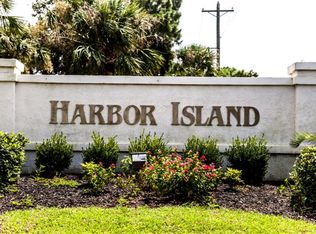 14 Scallop Ct, Saint Helena Island, SC 29920