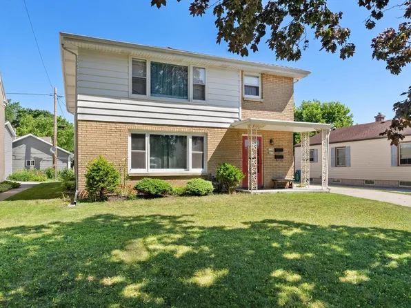 2216 La Follette AVENUE #2216A, Manitowoc, WI 54220