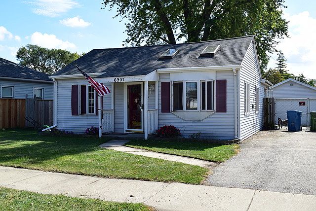 1st image of 6907 W 95th Pl