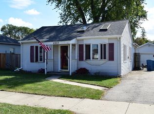 6907 W 95th Pl, Oak Lawn, IL