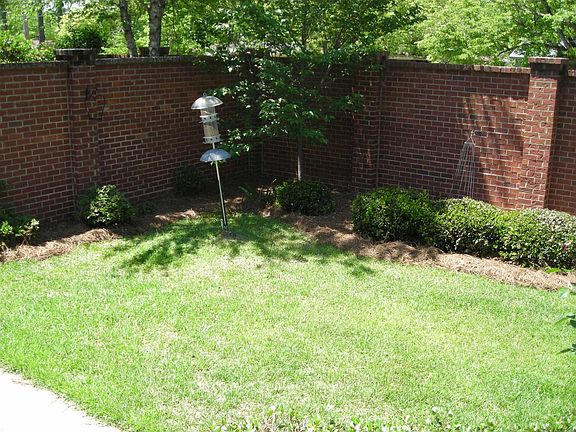 2nd image of 185 Cloister Cove Ln
