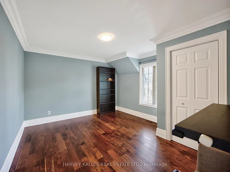 17 Lockheed Blvd — Photo 25