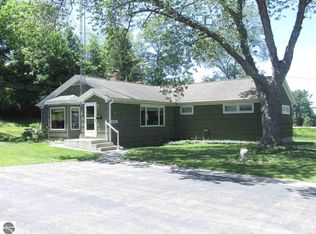 3064 Bowers Harbor Rd, Traverse City, MI 49686