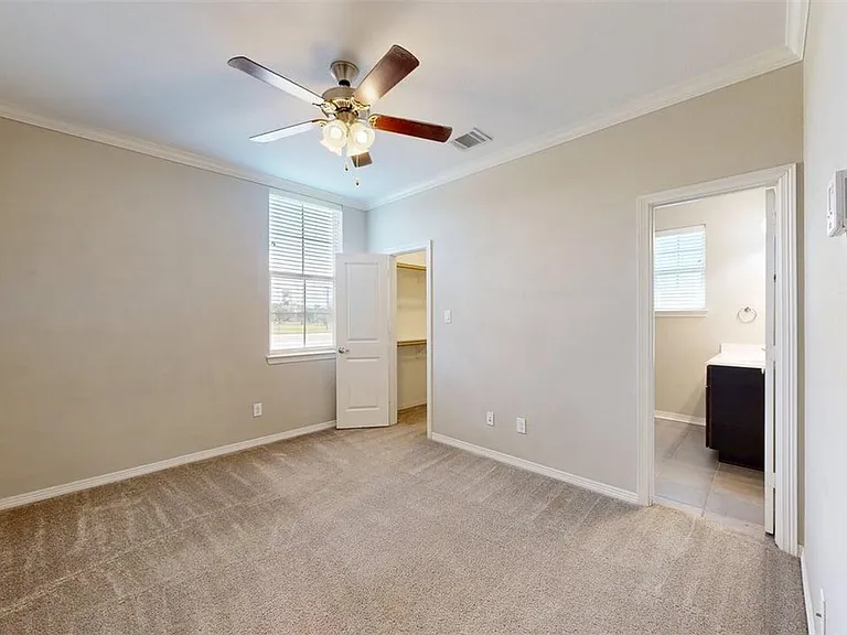 2011 Harvey Mitchell Pkwy S — Photo 28
