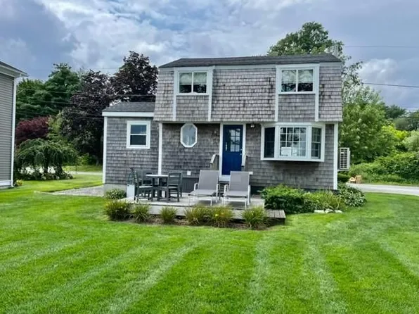 29 Baron Rd, Barrington, RI 02806