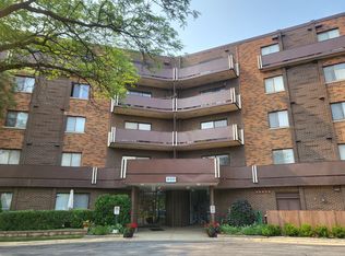 850 Wellington Ave UNIT 106, Elk Grove Village, IL 60007