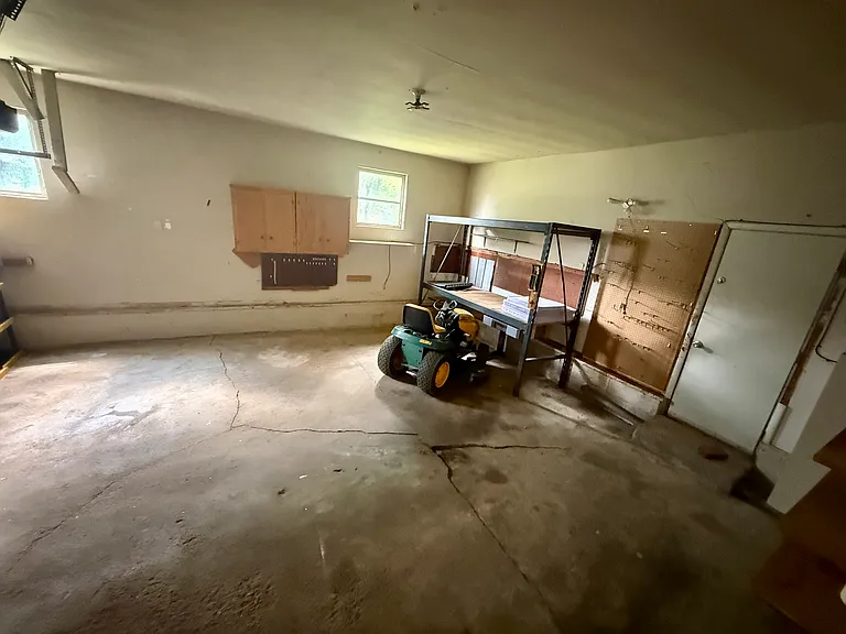 1433 Alton Darby Creek Rd — Photo 20