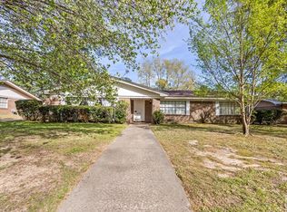 6 Ponderosa Dr, Texarkana, TX 75503