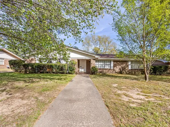 6 Ponderosa Dr, Texarkana, TX 75503