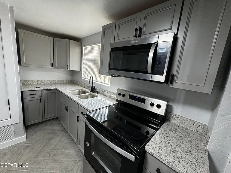 10277 N Loop Dr #B — Photo 17