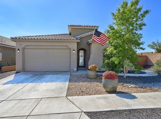 7015 Wrangell Loop NE, Rio Rancho, NM 87144
