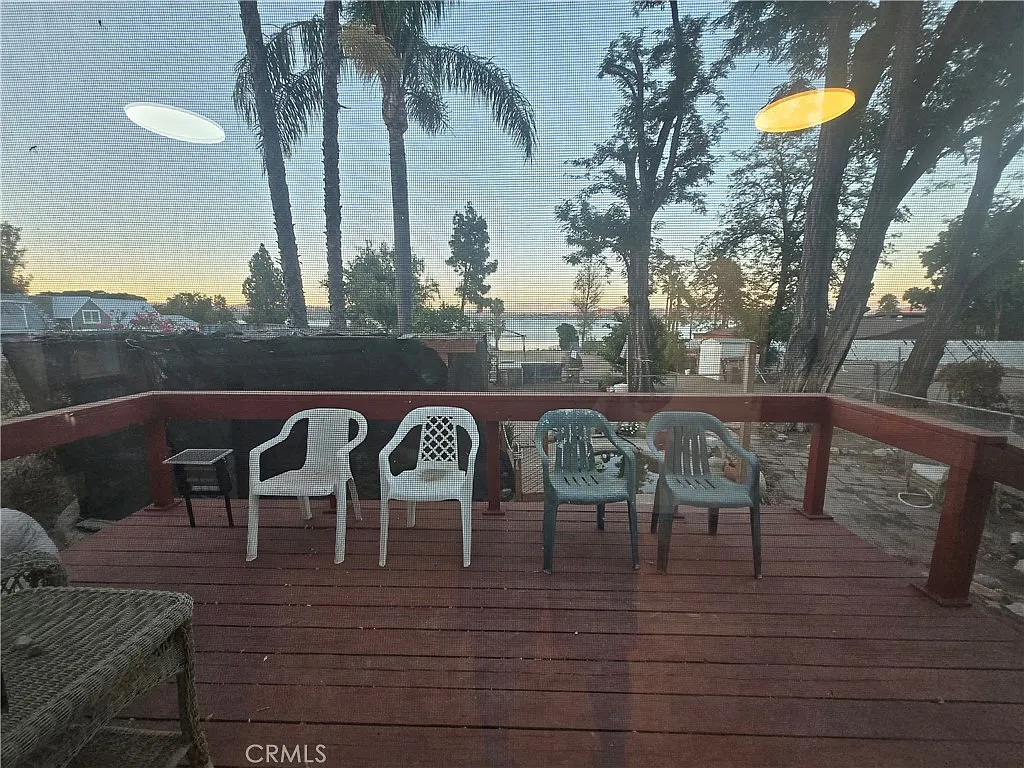 2 bed, 1.5 bath, 1940 sqft, $2,600 — Photo 3