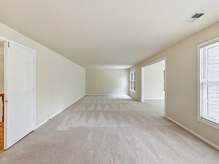 2725 Oldewood Dr — Photo 22