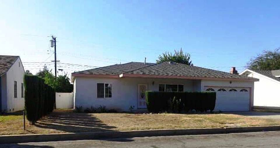 1st image of 122 E El Norte St