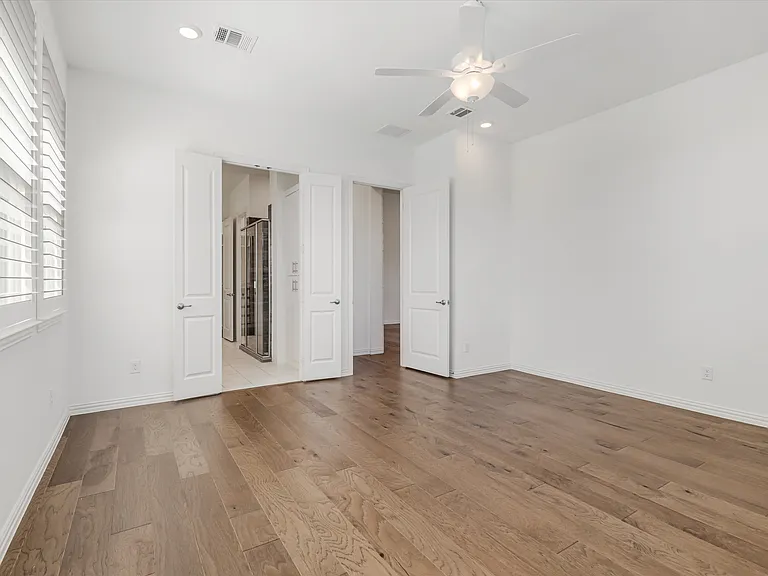 8308 Pine Valley Dr — Photo 30
