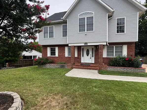 6219 Crestwood Dr, Alexandria, VA 22312