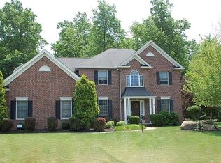 289 Vinewood Dr, Avon Lake, OH 44012