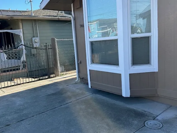 7461 Lockwood St, Oakland, CA 94621