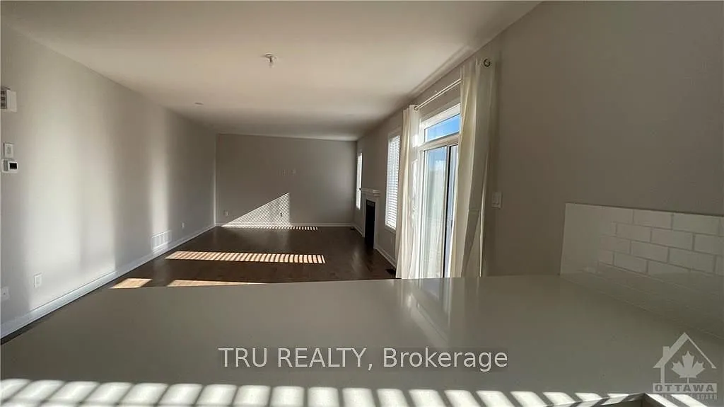 4 bed, $3,200 — Photo 3