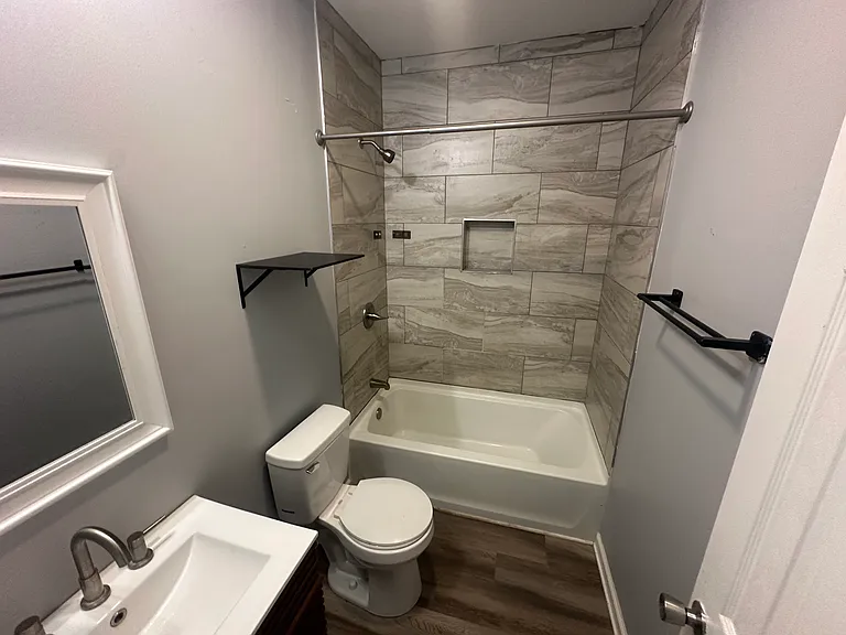10238 Warwick Blvd — Photo 4
