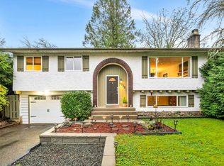 4932 205th St, Langley, BC V3A5P7