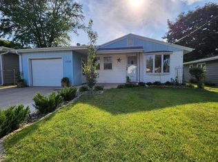1712 S Hampshire Ave, Mason City, IA 50401