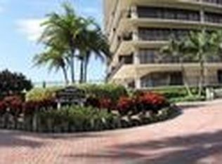 7650 Bayshore Dr APT 205, Treasure Island, FL 33706