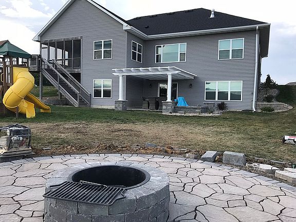 3rd image of 1935 Stone Valley Dr