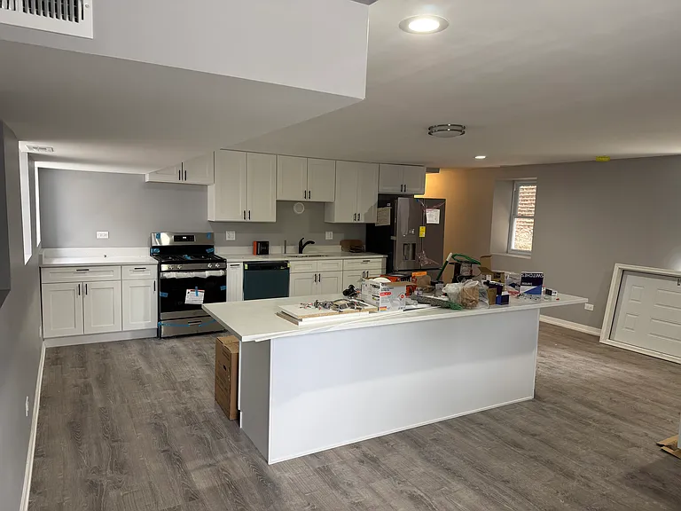2213 S Christiana Ave #G — Photo 2