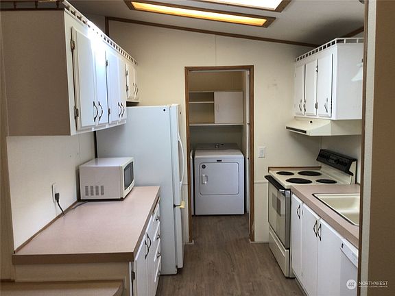 5th image of 1919 138th Street Ct E #153