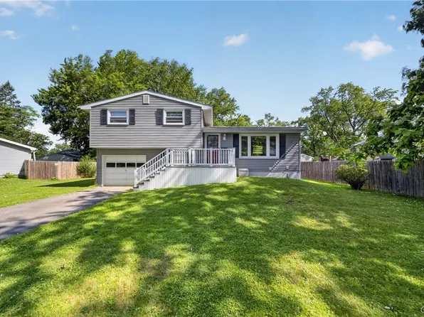 21 Limetree Ln, Liverpool, NY 13090