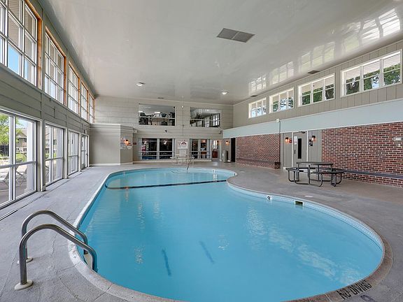 3rd image of 10840 Rockford Rd APT 212
