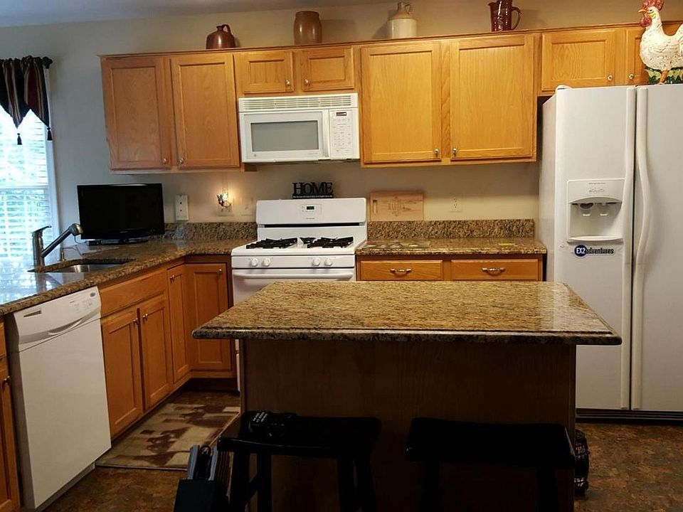 2nd image of 4003 Bali Ct
