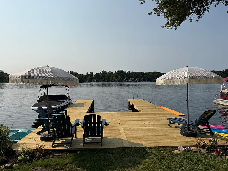 19 Meteor Trl — Photo 2