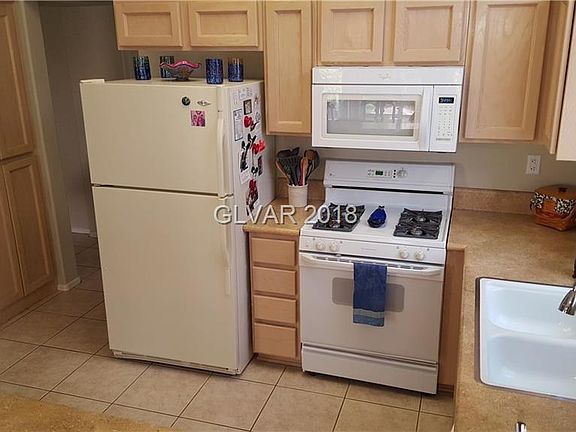 5th image of 10840 Mission Lakes Ave