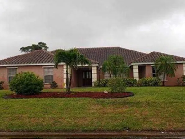 424 Signorelli Dr, Nokomis, FL 34275