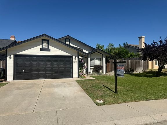 2nd image of 1017 Jayhawk Way