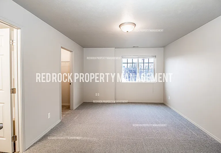 1603 N Drummond St — Photo 14